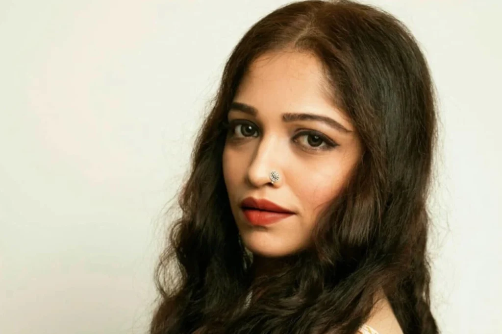 Amruta Phadke Biography