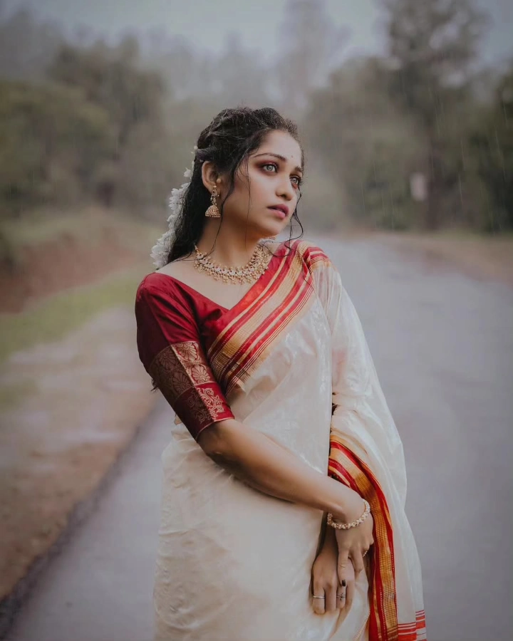 Amruta Phadke in a Beautiful and Gorgeous Saree