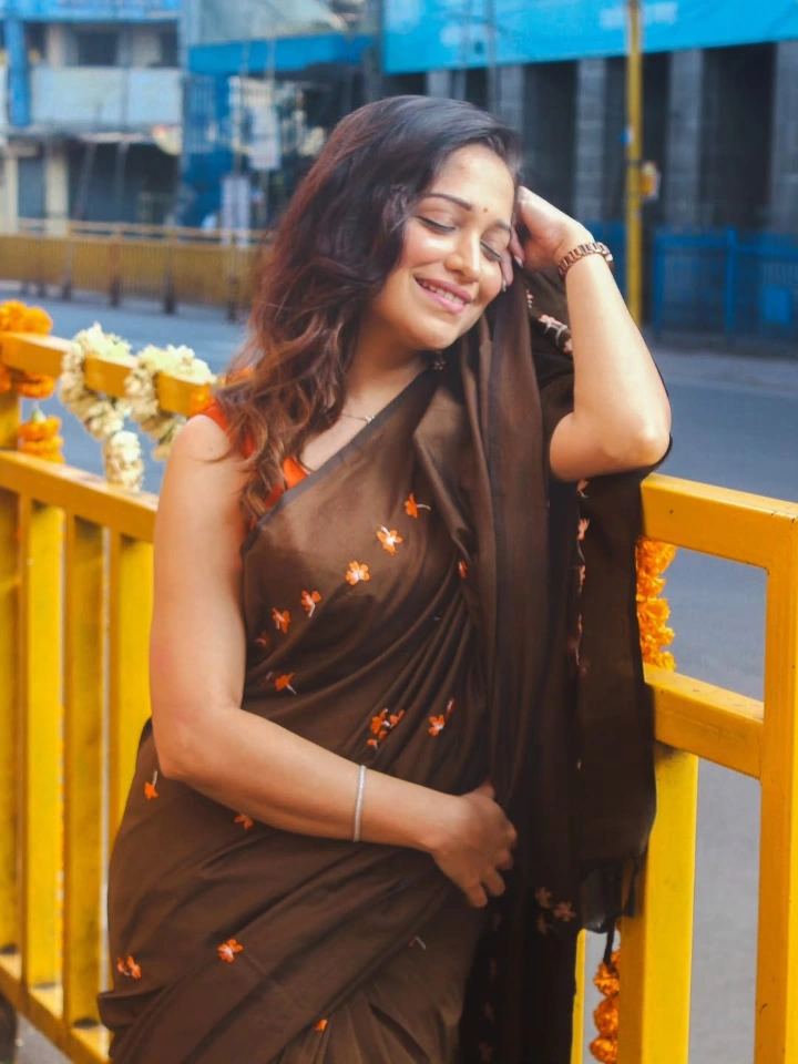 Amruta Phadke in an Extremely Lovely Saree
