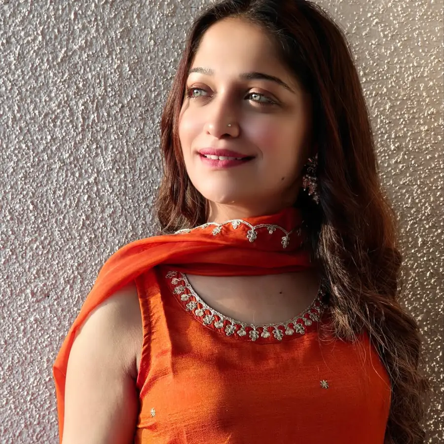 Amruta Phadke looking Cute in Salwar Kameez