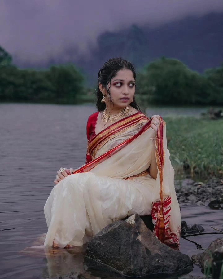 Amruta Phadke works in various Indian Advertisements