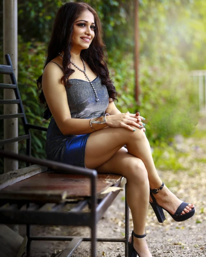 Amruta Phadke's Beautiful Legs