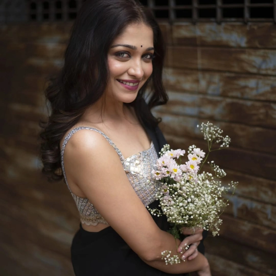 Amruta Phadke's Cutest Smiles Ever