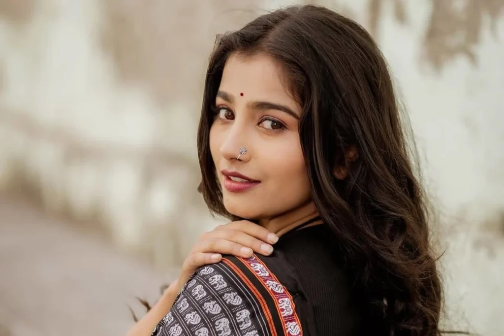 Asmita Deshmukh Biography