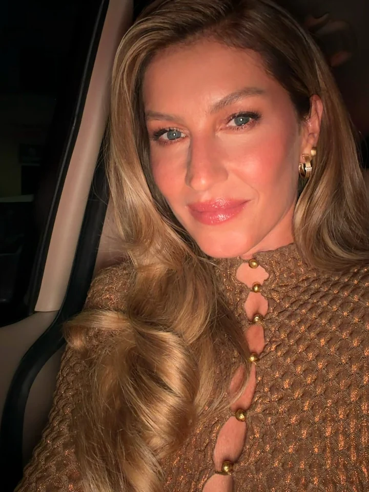 Gisele Bündchen's Hottest Looks