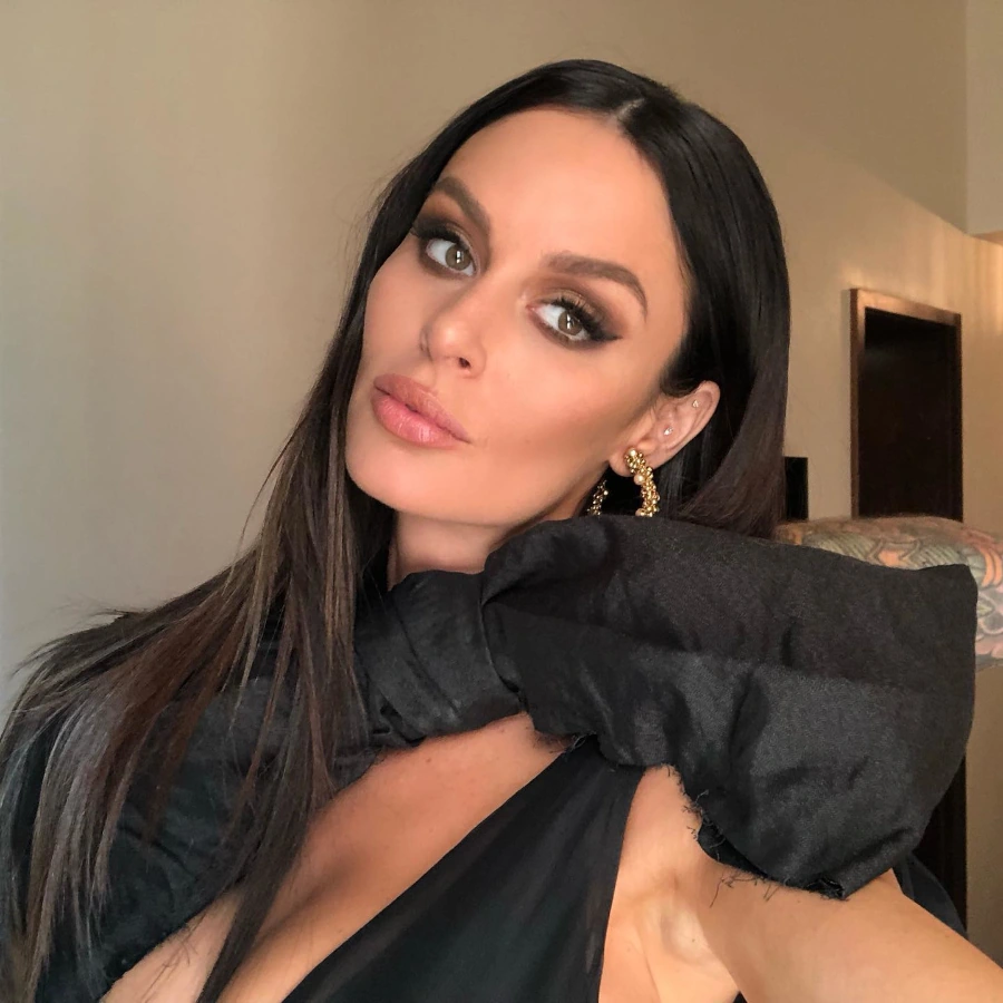 Nicole Trunfio Model