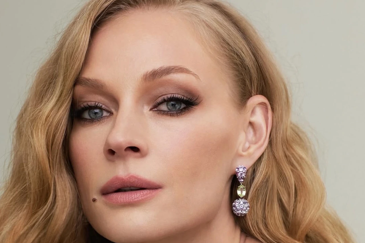 Svetlana Khodchenkova (Russian Film, Television and Theatre Actress) Age, Biography, Boyfriend, Marriage, Husband, Family, Early Life, Education, Net Worth, Films, Theater, Television Shows & More